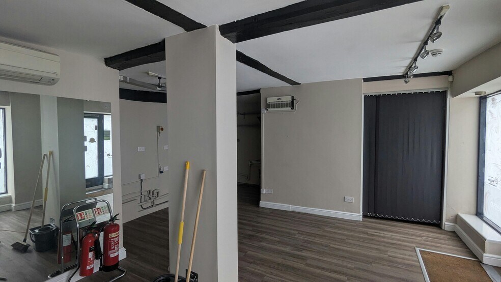 26 Denmark St, Wokingham à louer - Photo du bâtiment - Image 2 de 8