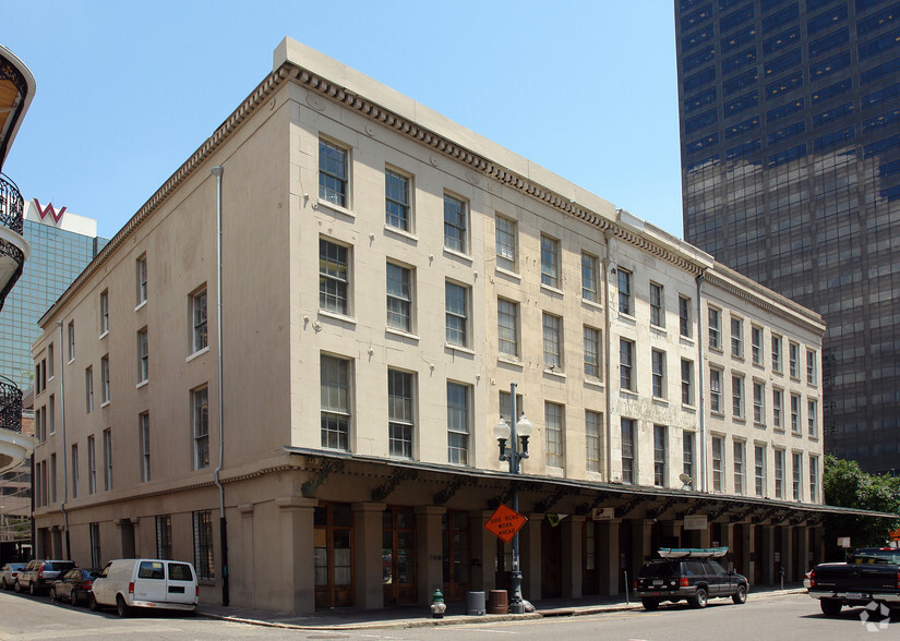 400-408 Magazine St, New Orleans, LA à louer - Photo principale - Image 1 de 2