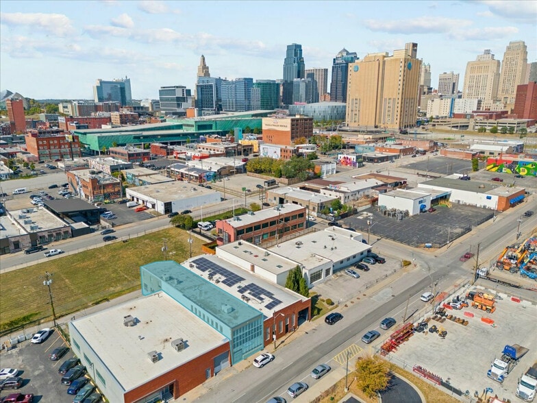 1714 Holmes St, Kansas City, MO à louer - Photo du bâtiment - Image 2 de 13