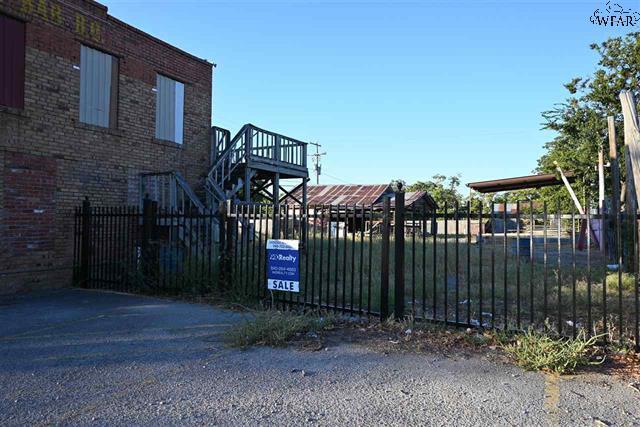 200 N Burnett St, Wichita Falls, TX à vendre - Photo du bâtiment - Image 3 de 15