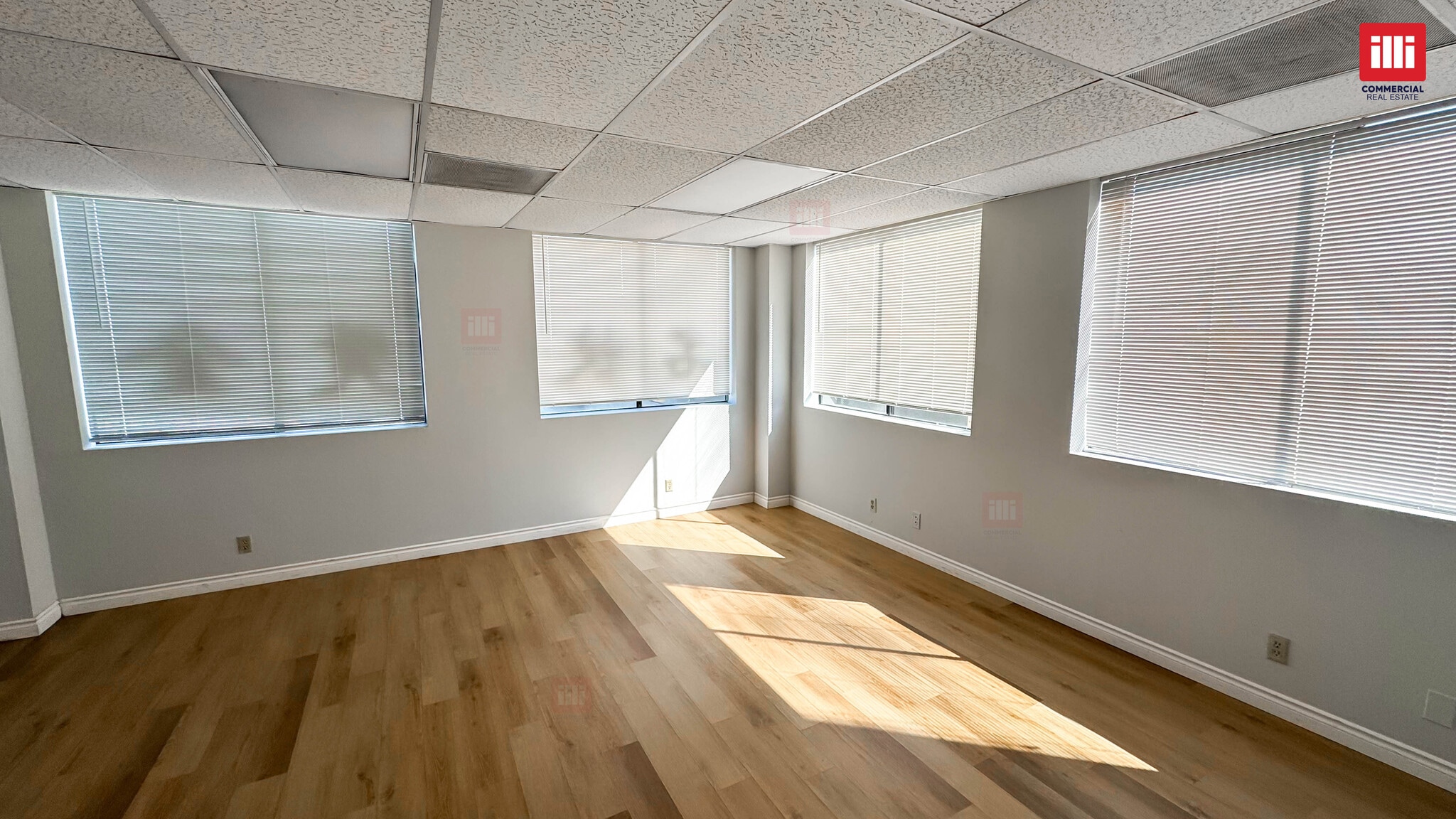 19811 Colima Rd, Walnut, CA for lease Interior Photo- Image 1 of 4