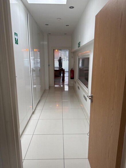 367 Katherine Rd, Londres à louer - Photo du bâtiment - Image 1 de 14