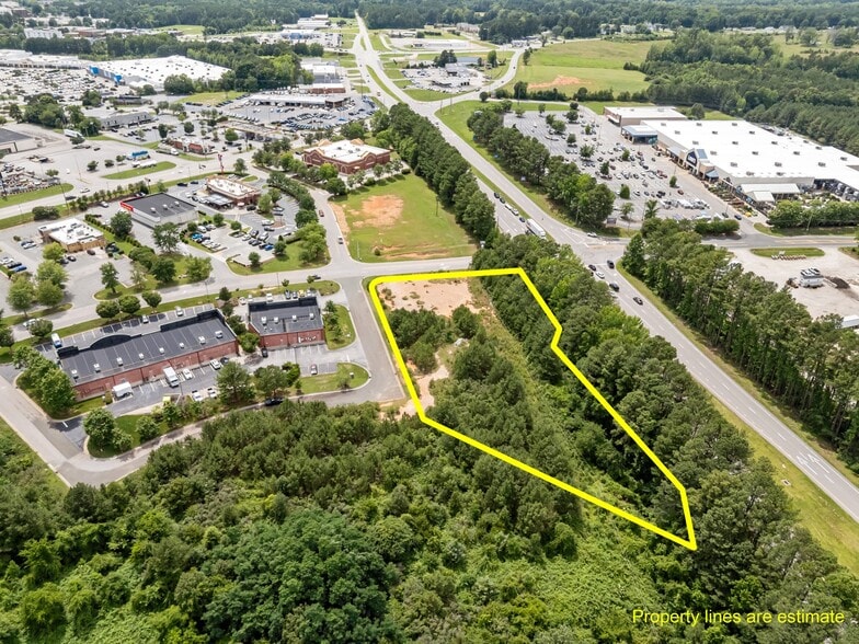 391 Prosperity Dr, Henderson, NC for sale - Building Photo - Image 2 of 14