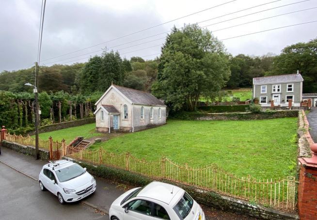 Garnswllt Rd, Pontarddulais for sale Primary Photo- Image 1 of 8