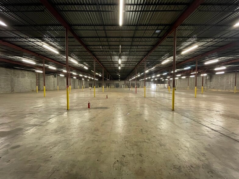 201 Perrow St, Altavista, VA à louer - Photo intérieure - Image 2 de 6