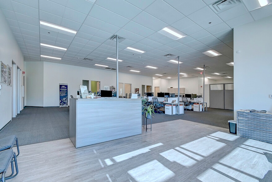 565 E Germann Rd, Gilbert, AZ for lease - Building Photo - Image 2 of 9