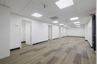 3600-3606 Silver Star Rd, Orlando, FL for lease Building Photo- Image 1 of 4