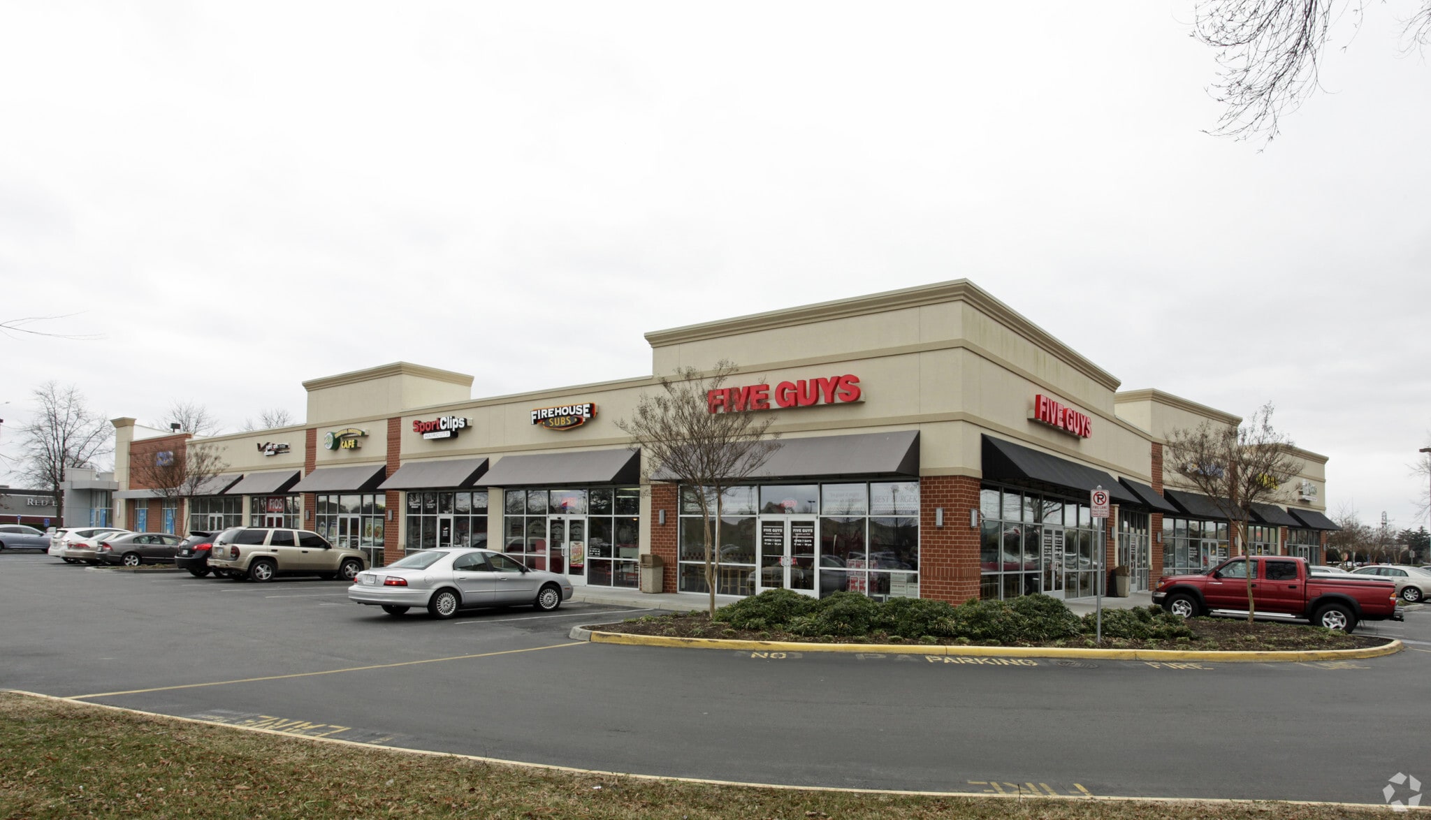 4105-4109 Chesapeake Square Blvd, Chesapeake, VA for lease Primary Photo- Image 1 of 13