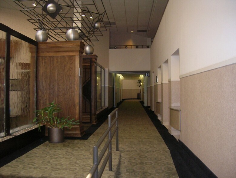 1455 E Golf Rd, Des Plaines, IL for lease - Interior Photo - Image 3 of 18