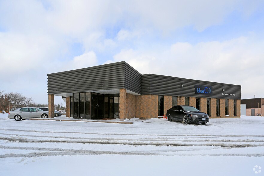 24 Mcintyre Pl, Kitchener, ON à louer - Photo principale - Image 1 de 3