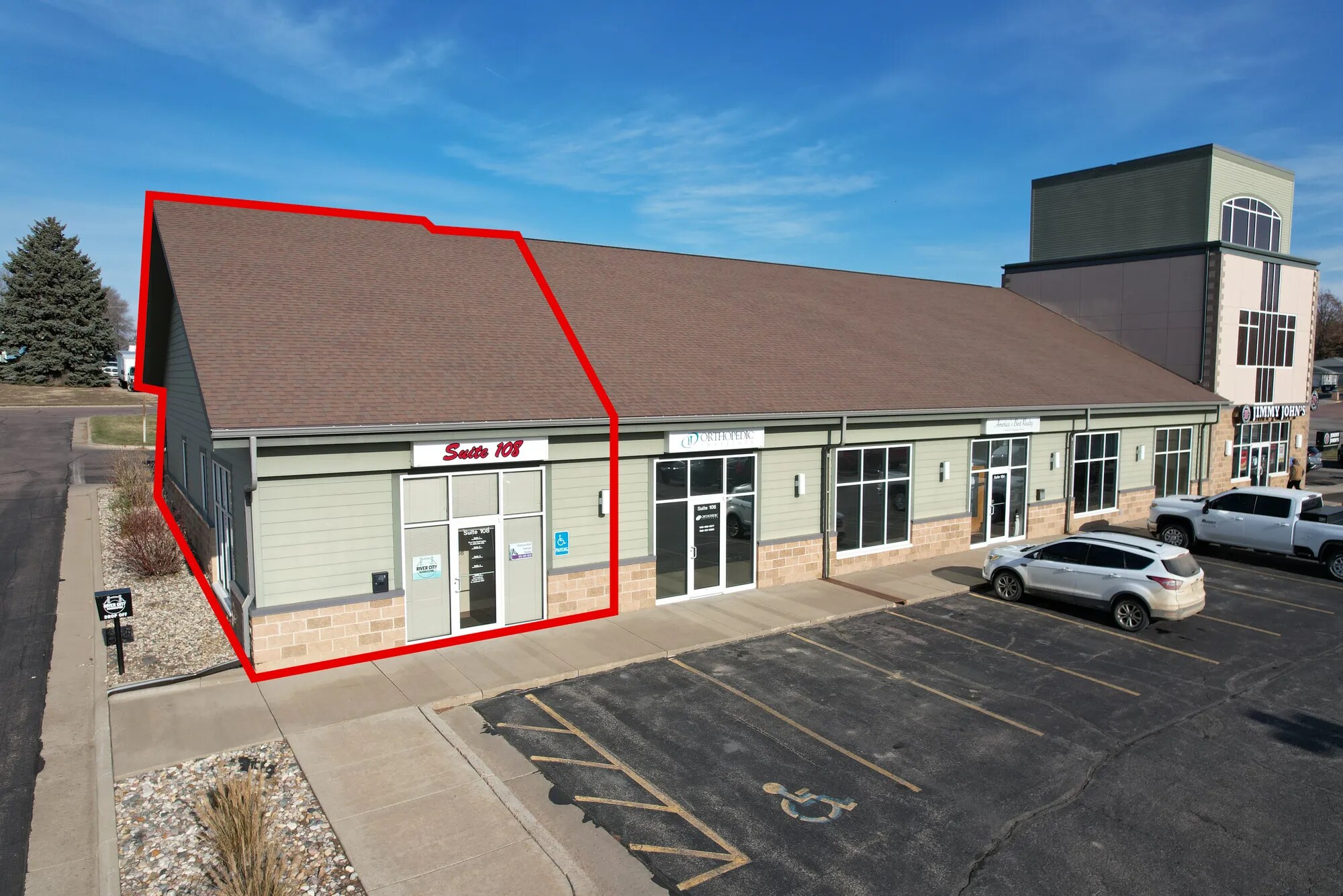 1101 S Broadway St, Yankton, SD for lease Building Photo- Image 1 of 13