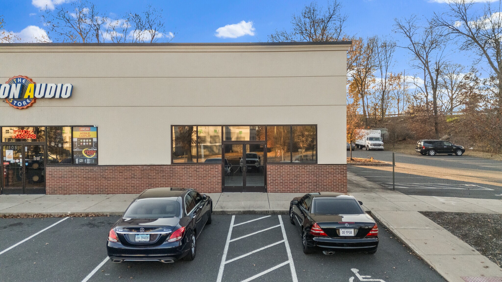 103-125 Silas Deane Hwy, Wethersfield, CT for lease Interior Photo- Image 1 of 1