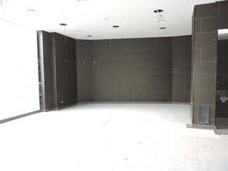 Plus de détails pour Multi-résidentiel à vendre