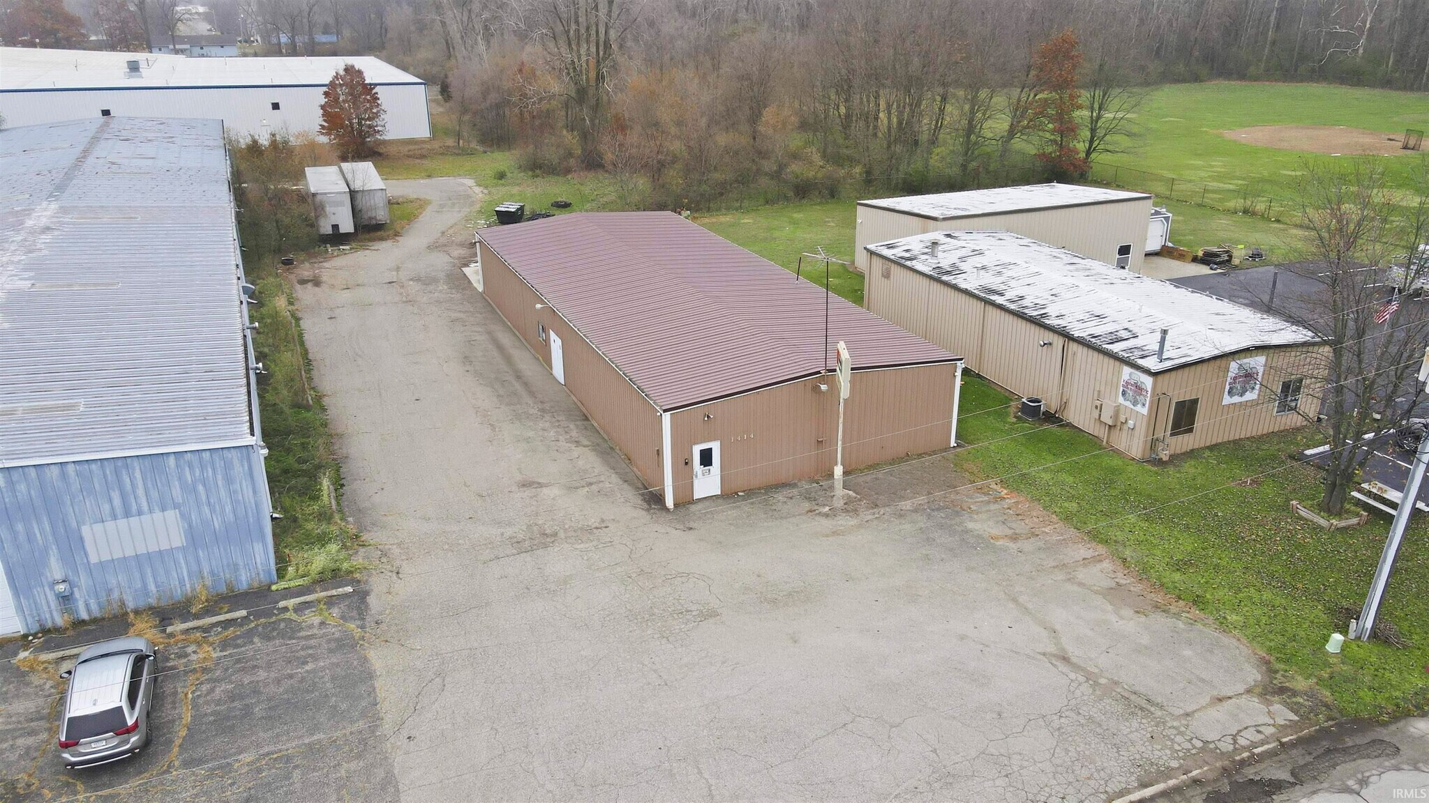 1414 Armstong Rd, Warsaw, IN for lease Primary Photo- Image 1 of 9
