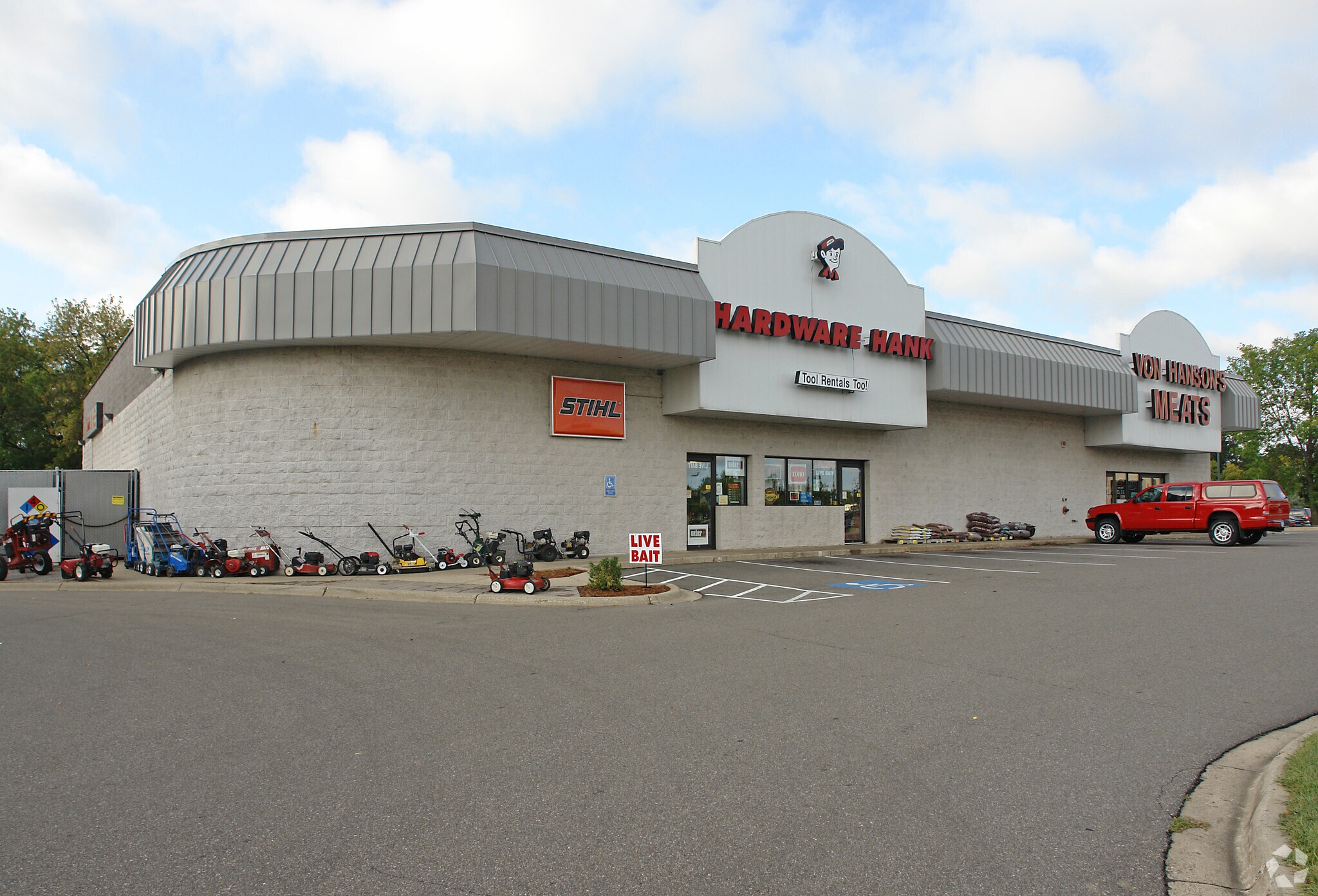 1320 Duckwood Dr, Eagan, MN for lease Building Photo- Image 1 of 8