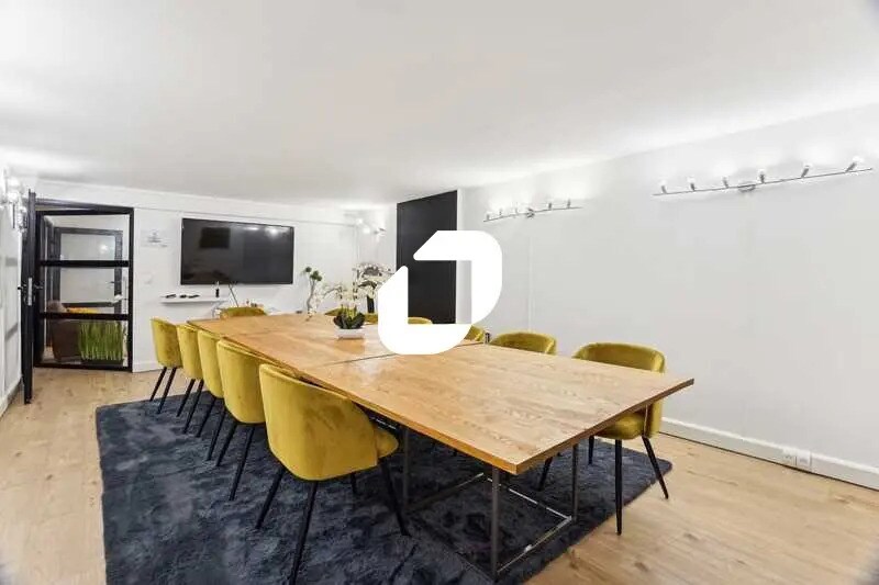 16 Passage Du Chemin De Fer, Orsay for lease - Interior Photo - Image 3 of 13