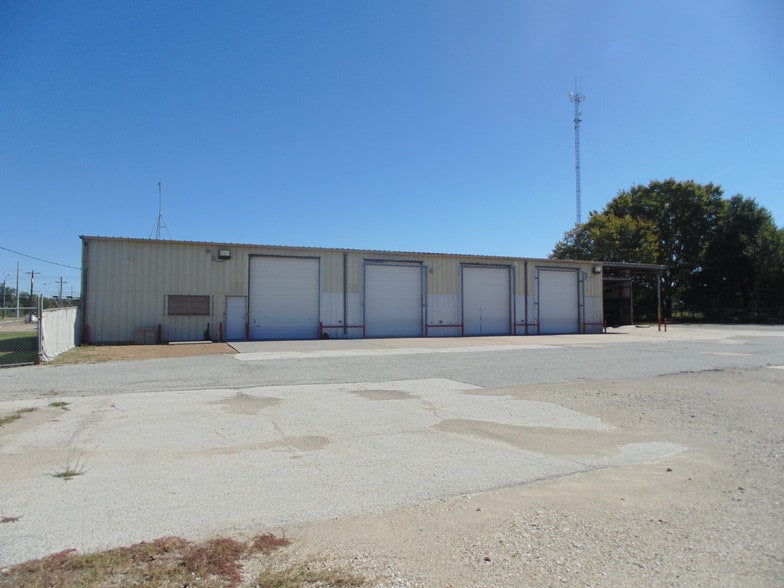 1515 Shiloh Ave, Bryan, TX for lease - Building Photo - Image 3 of 7