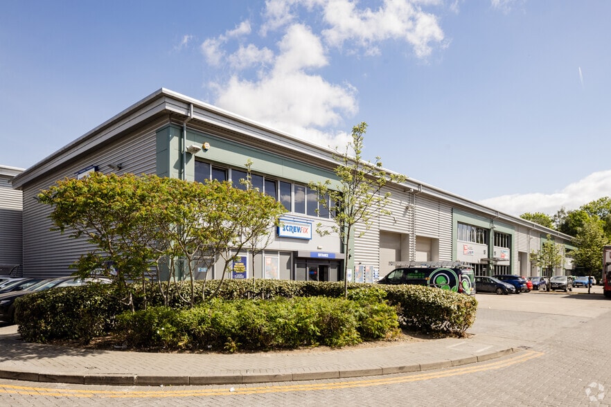 Cowley Mill Rd, Uxbridge for lease - Primary Photo - Image 1 of 2