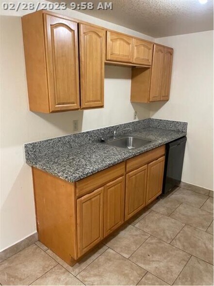 5136-5154 SE 17th Ave, Portland, OR à vendre - Photo intérieure - Image 3 de 7