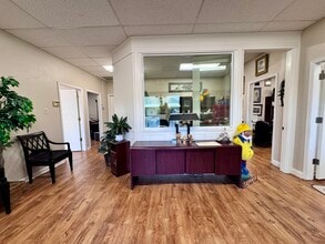 169 Hartnell Ave, Redding, CA à louer Photo intérieure- Image 1 de 9