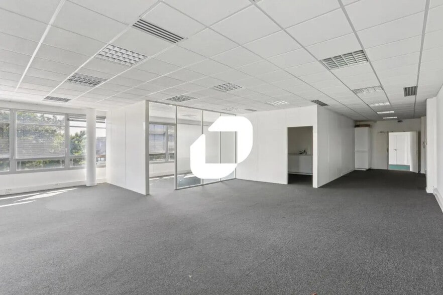 Bureau dans VILLENEUVE-D'ASCQ à louer - Photo intérieure - Image 2 de 14