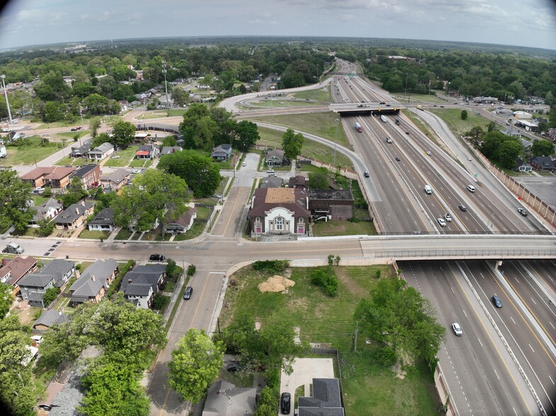 1110 Faxon Ave, Memphis, TN for sale - Matterport Community - Image 3 of 21