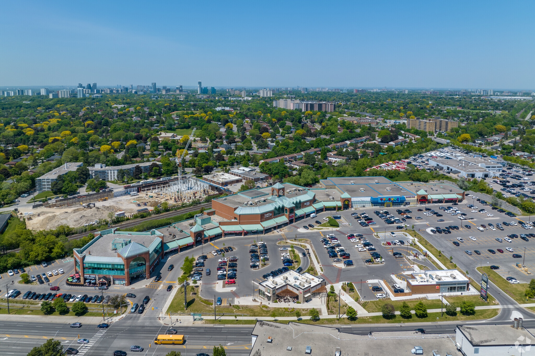 1448-1450 Lawrence Ave E, Toronto, ON for lease Primary Photo- Image 1 of 10