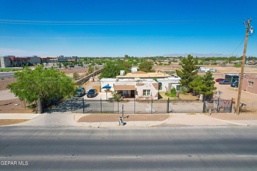 8656 N Loop Dr, El Paso, TX à vendre - Photo principale - Image 1 de 1