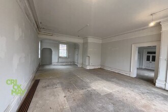 Market Sq, Petworth for lease Interior Photo- Image 2 of 4