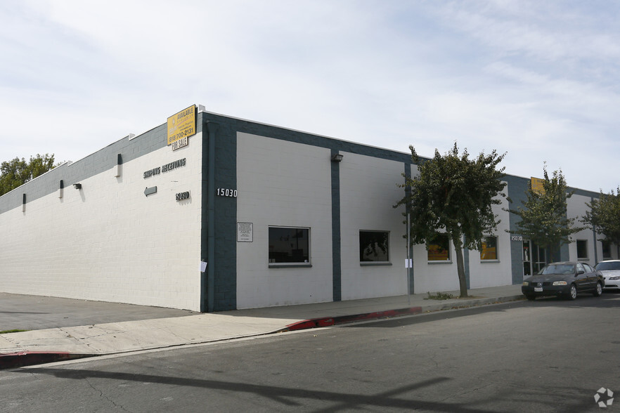 15030-15040 Keswick St, Van Nuys, CA for sale - Building Photo - Image 1 of 1