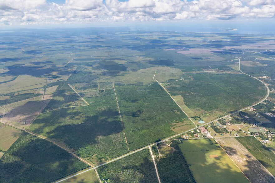 CR 386, Wewahitchka, FL à vendre - Aérien - Image 2 de 9