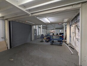 22 Gosden Cmn, Guildford à louer Photo du bâtiment- Image 1 de 1