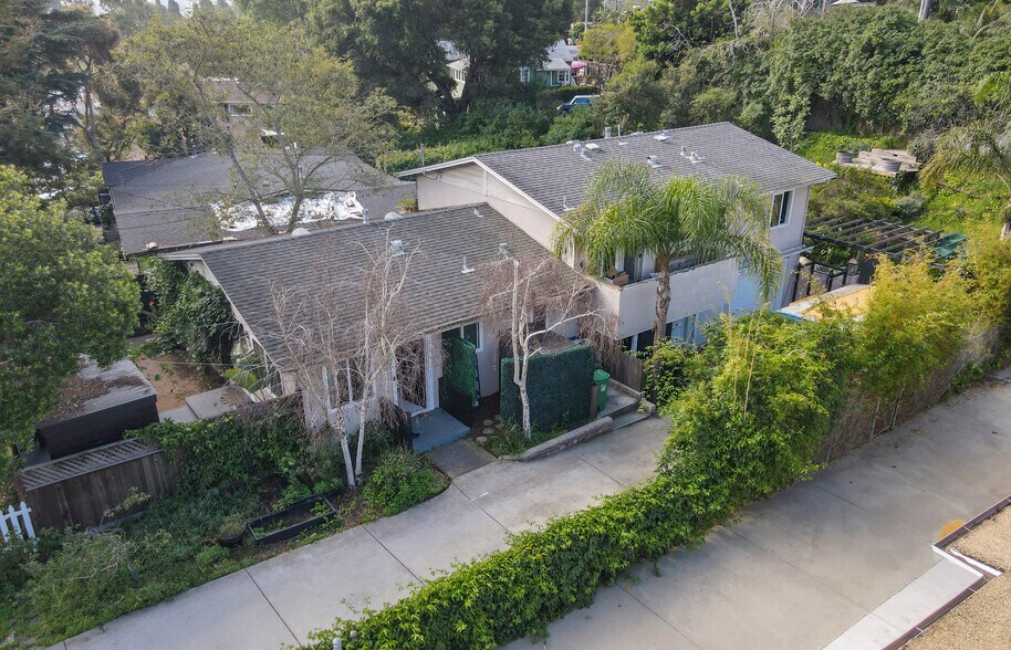 2549 Treasure Dr, Santa Barbara, CA à vendre - Photo du bâtiment - Image 1 de 15