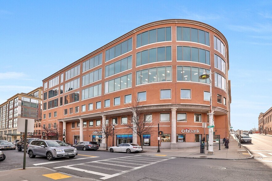 86 Main St, Yonkers, NY à louer - Photo du bâtiment - Image 2 de 18