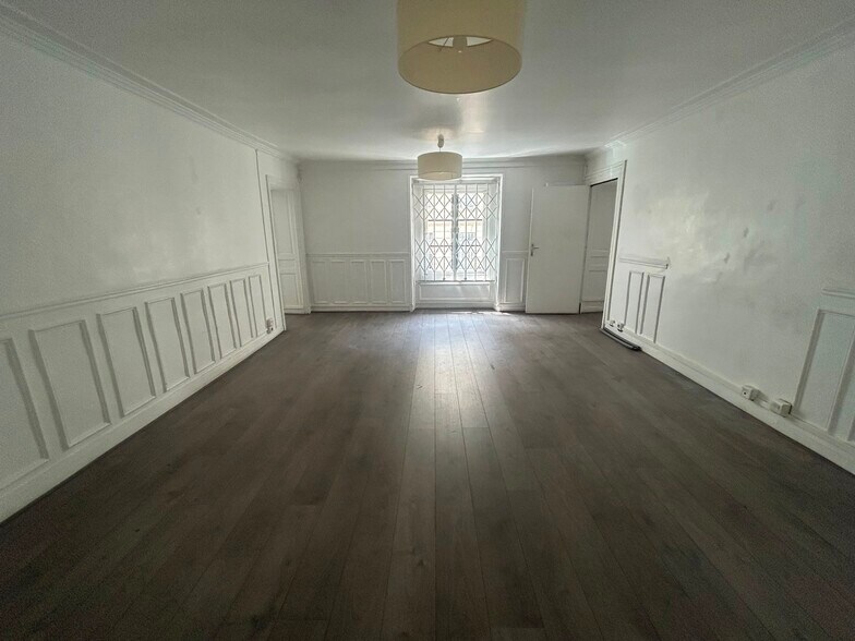 16 Rue Meslay, Paris à louer - Photo du bâtiment - Image 2 de 10