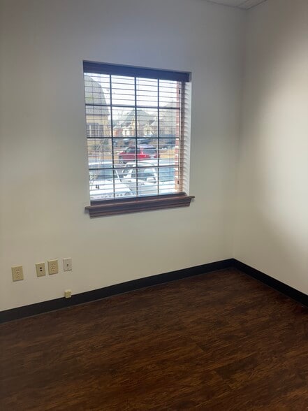 4735 E 91st St, Tulsa, OK for lease - Interior Photo - Image 3 of 13