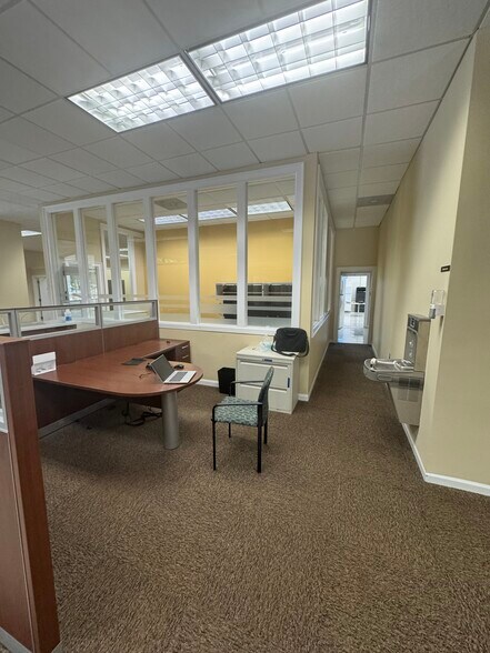330 W Main St, Forest City, NC à vendre - Photo du bâtiment - Image 1 de 11