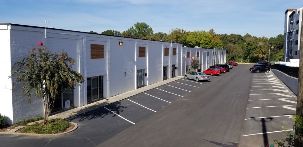 2201-2241 Faulkner Rd NE, Atlanta, GA for lease - Building Photo - Image 3 of 21