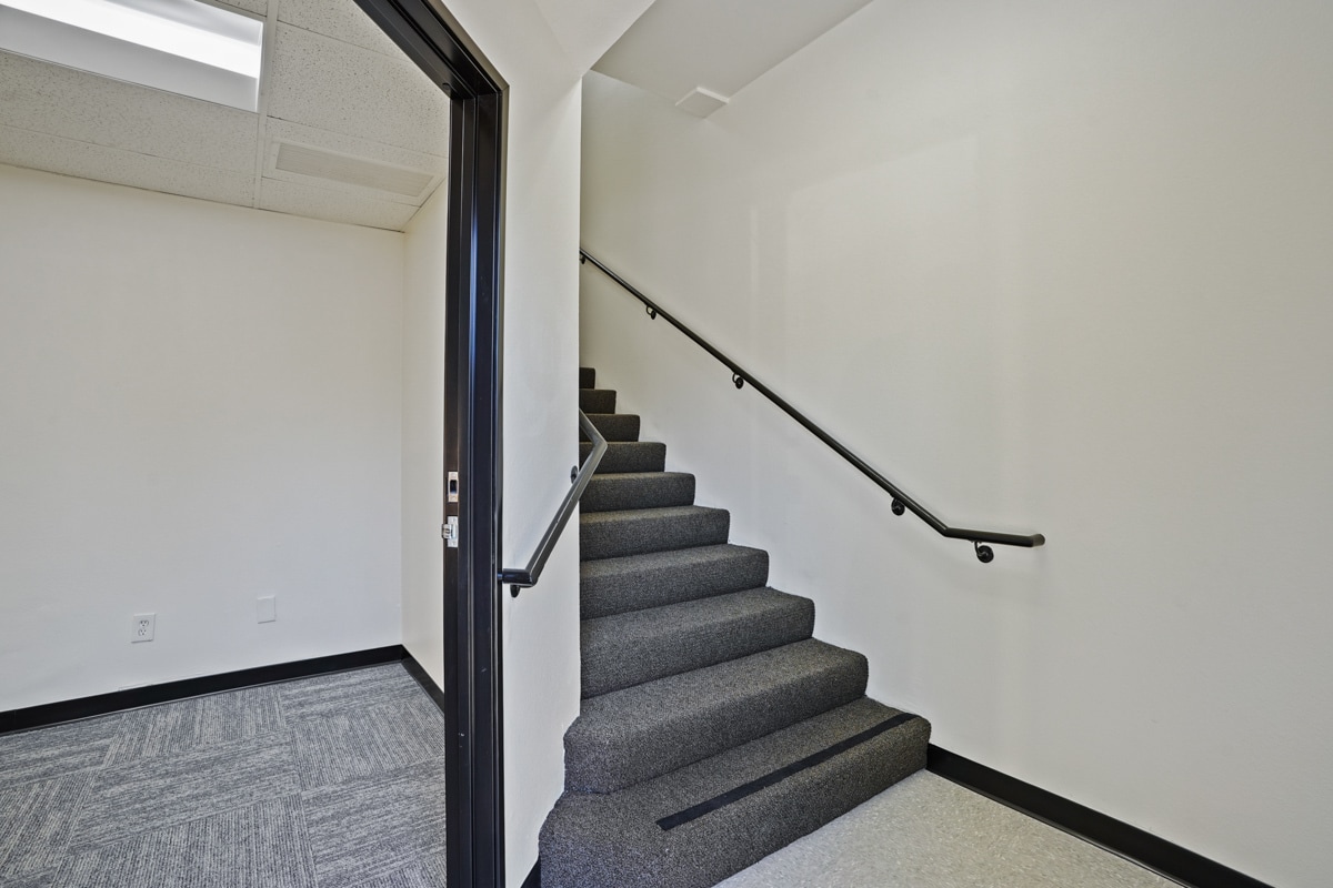 2530 E Corporate Pl, Monterey Park, CA à louer Photo intérieure- Image 1 de 24