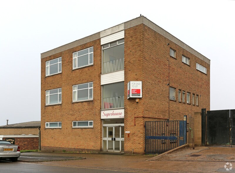 66 Commercial Sq, Leicester à louer - Photo du bâtiment - Image 2 de 2