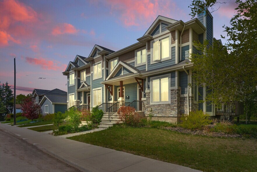 10604 61 Av NW, Edmonton, AB for sale - Primary Photo - Image 1 of 1