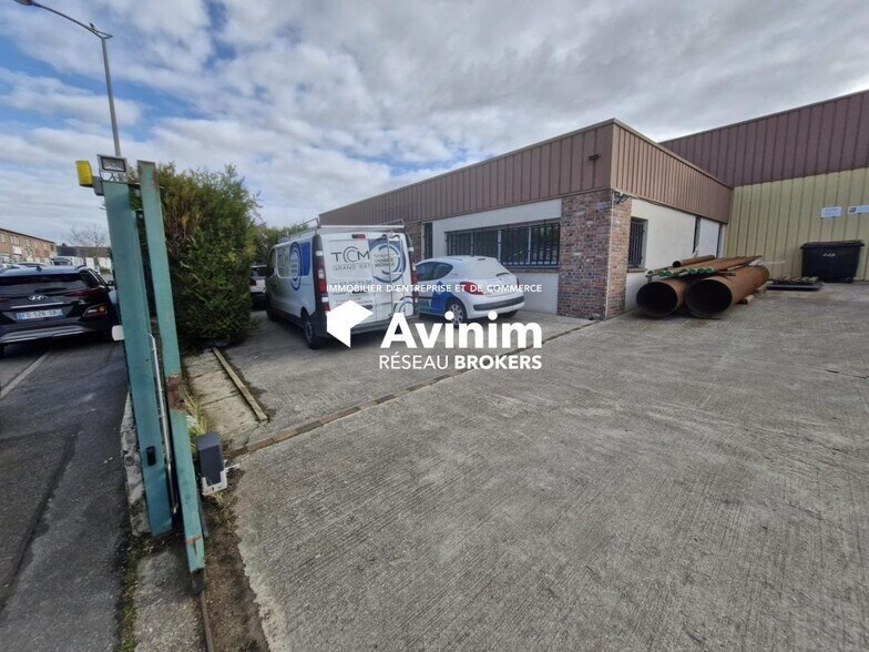 Industrial in Thorigny Sur Marne for lease - Building Photo - Image 2 of 9