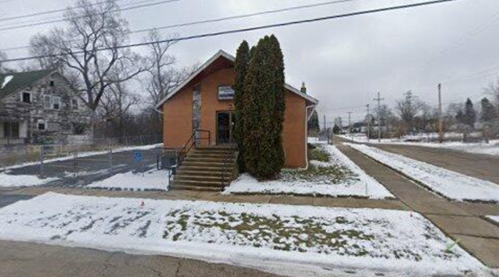 802 E Baltimore Blvd, Flint, MI à vendre - Photo principale - Image 2 de 4