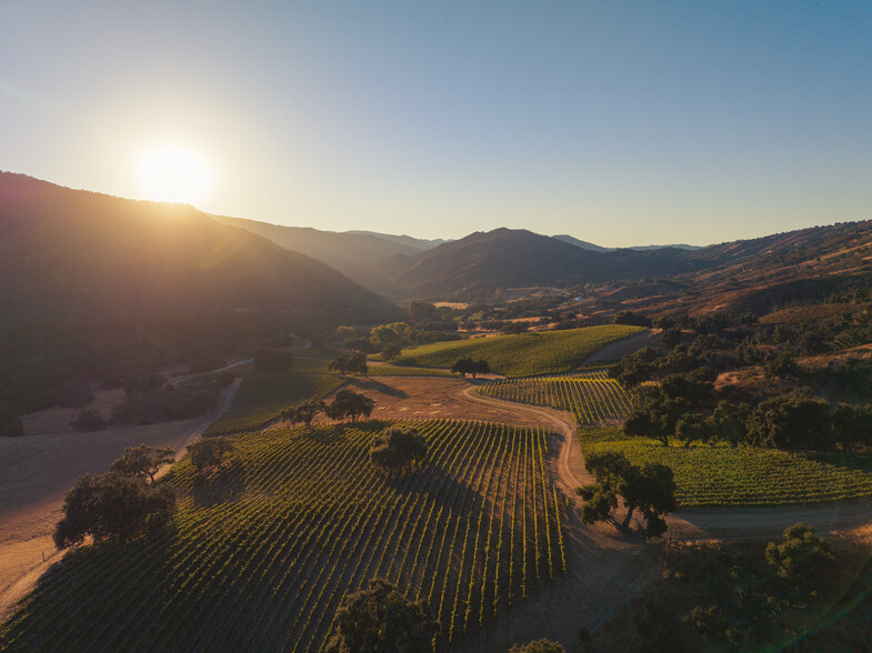 18190 Cachagua Rd, Carmel Valley, CA à vendre - Photo du bâtiment - Image 1 de 54