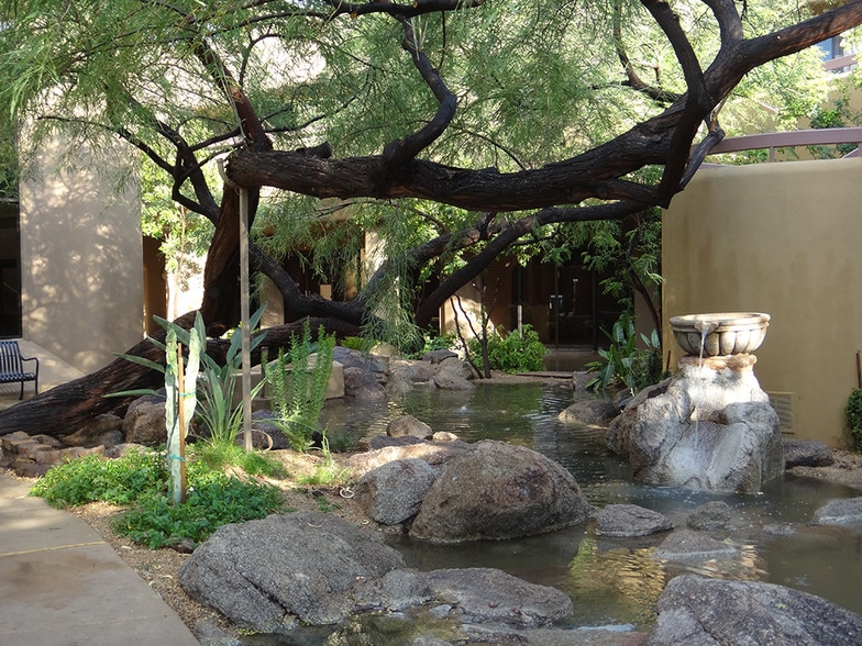 8700 E Pinnacle Peak Rd, Scottsdale, AZ à louer - Photo du bâtiment - Image 2 de 2