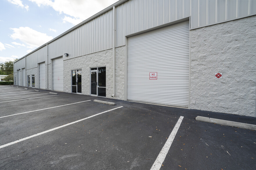 7307 Sandscove Ct, Winter Park, FL for lease - Building Photo - Image 3 of 24