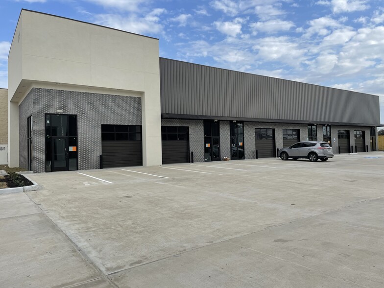 4215 S Main St, Stafford, TX for sale - Building Photo - Image 2 of 36