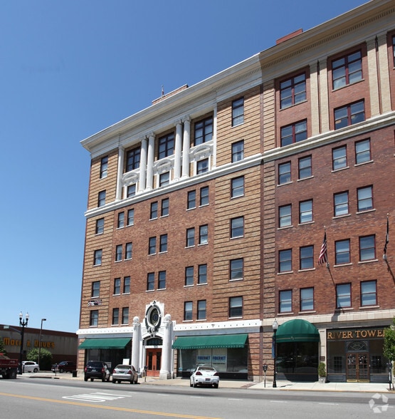 1102 Third Ave, Huntington, WV for lease - Primary Photo - Image 1 of 13