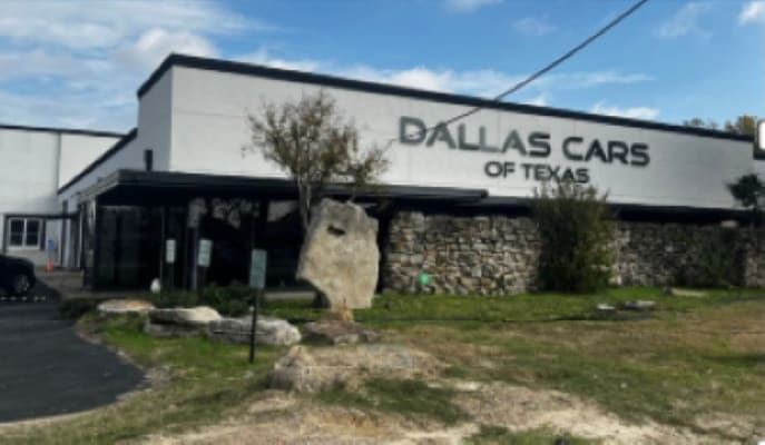 11616 Harry Hines Blvd, Dallas, TX for lease Building Photo- Image 1 of 11