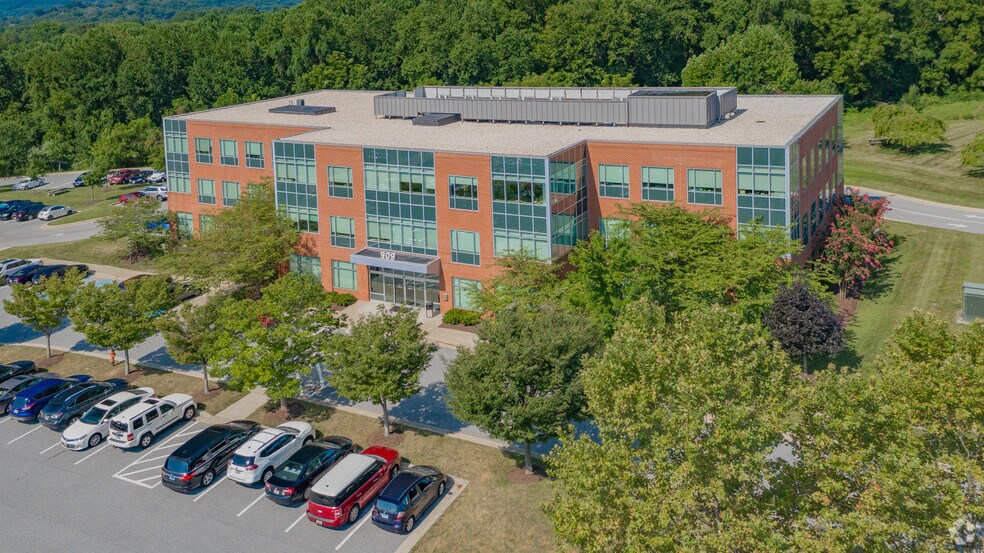 909 Ridgebrook Rd, Sparks, MD for lease - Building Photo - Image 2 of 19